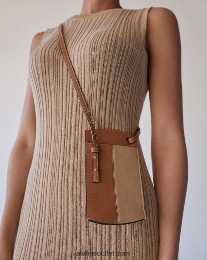 mulheres bolsa de telefone - bolsa de couro marrom e bege Alohas 4P88ZX1128 bege camelo bicolor