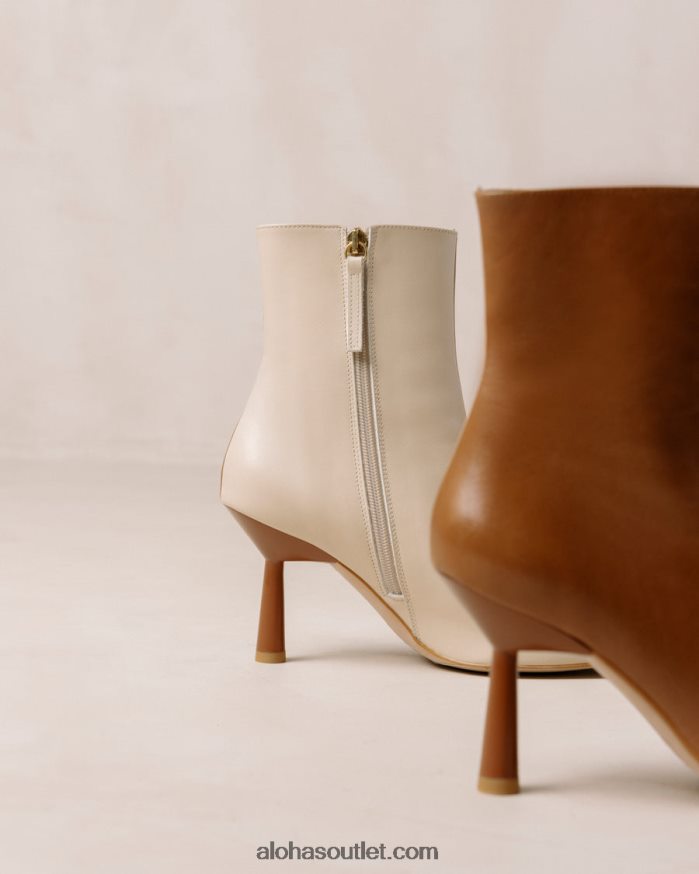 mulheres frappã© - botas de couro marrom e branco Alohas 4P88ZX572 creme de camelo