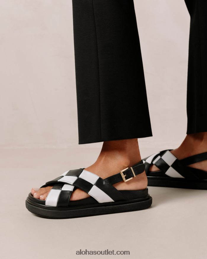mulheres marshmallow scacchi - sandália de couro preto e branco Alohas 4P88ZX115 escachis preto branco