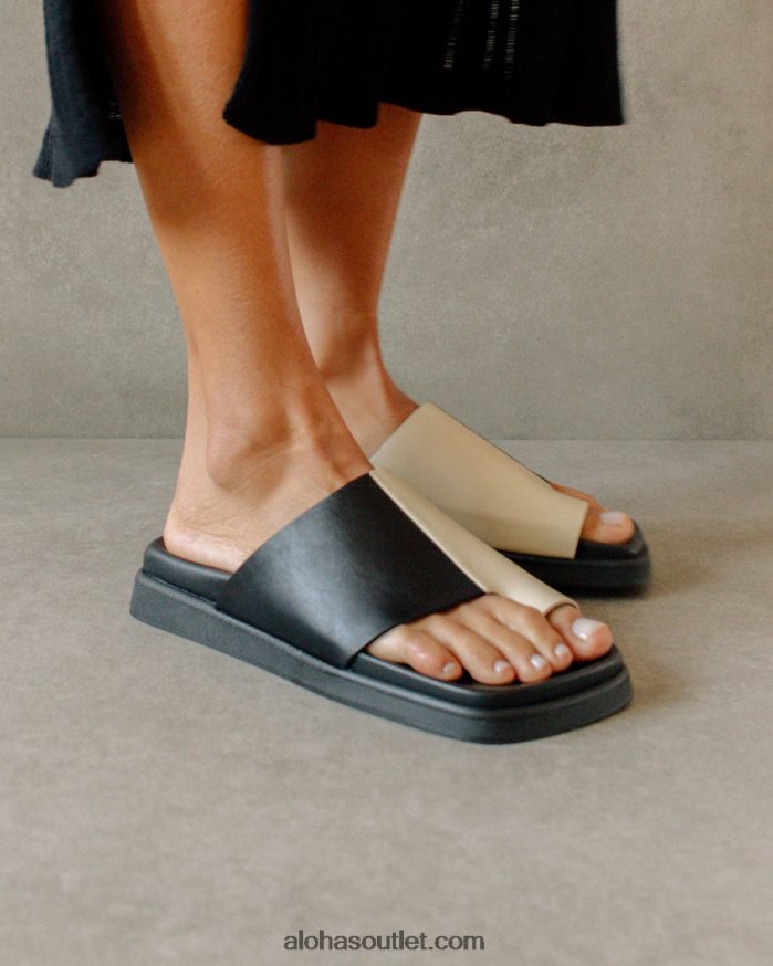 mulheres toe ring flop - sandálias de couro preto e branco Alohas 4P88ZX222 marfim preto bicolor